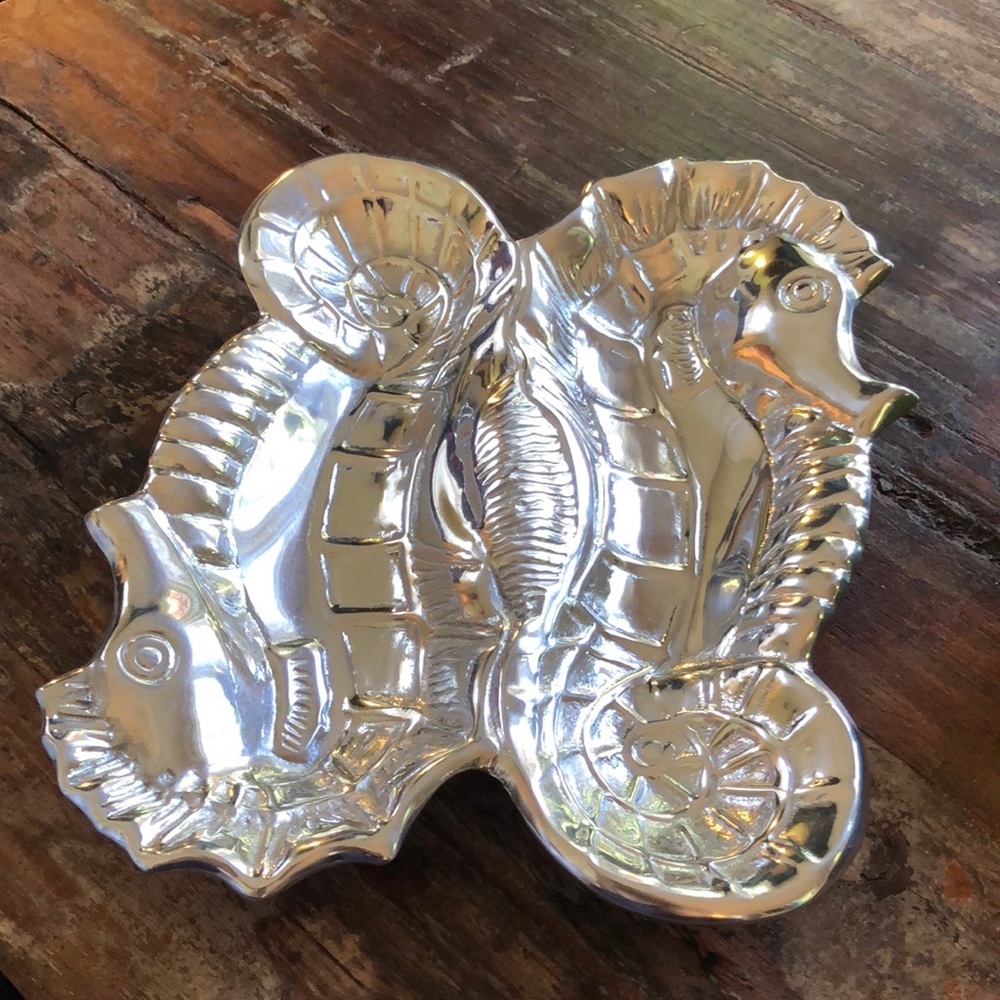 Beatriz Ball Double Seahorse Dip Tray
